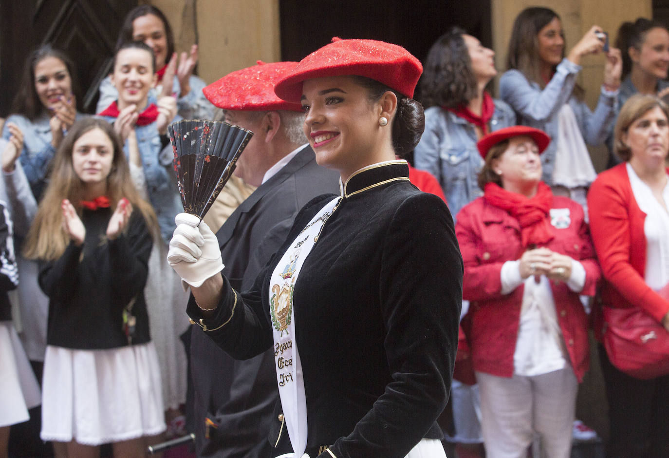 Fotos: Hondarribia se vuelca con el Alarde