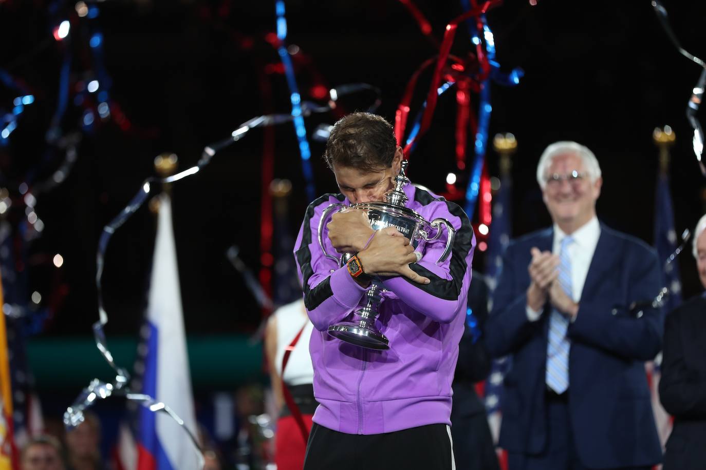 Rafa Nadal celebra su cuarto título del Abierto de Estdos Unidos, que supone su 19ª Grand Slam.