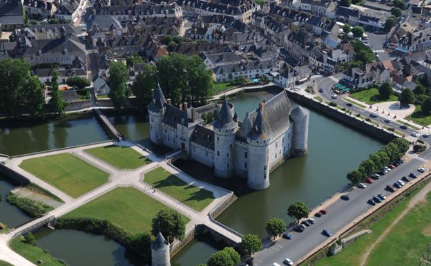 Chateaux de Sully-sur-Loire