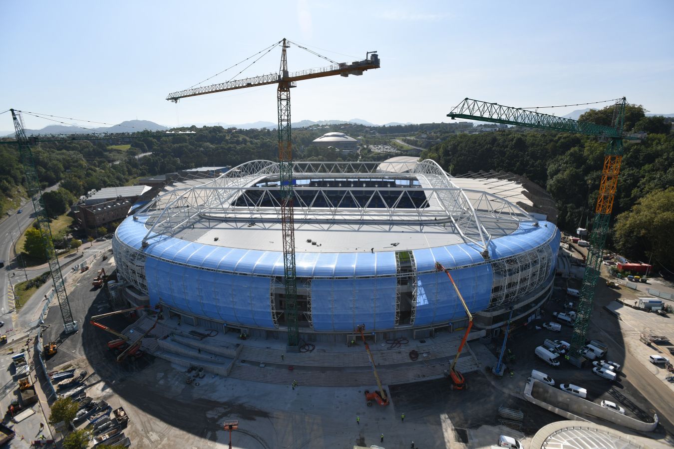 Vistas exteriores del nuevo estadio de Anoeta.