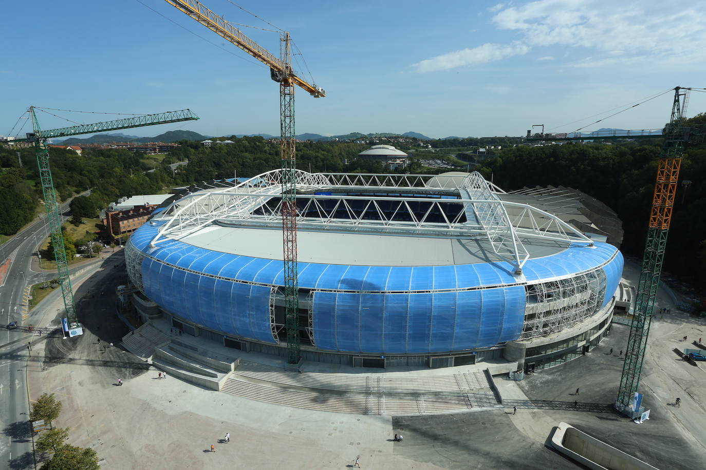 Expectación entre los aficionados de la Real Sociedad por conocer y estrenar el nuevo Reale Arena