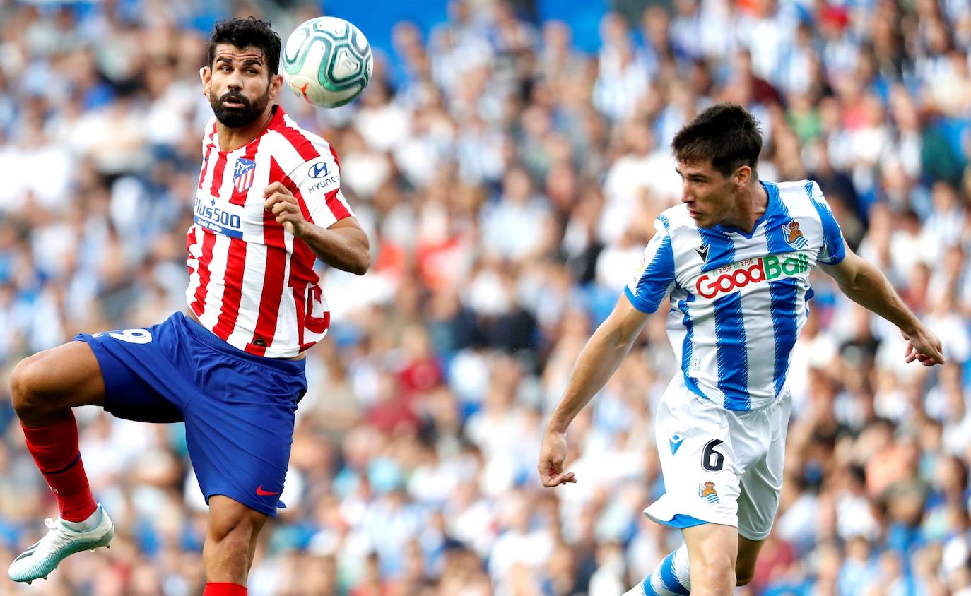 Gran ambiente en el estreno de la Real esta temporada en Anoeta