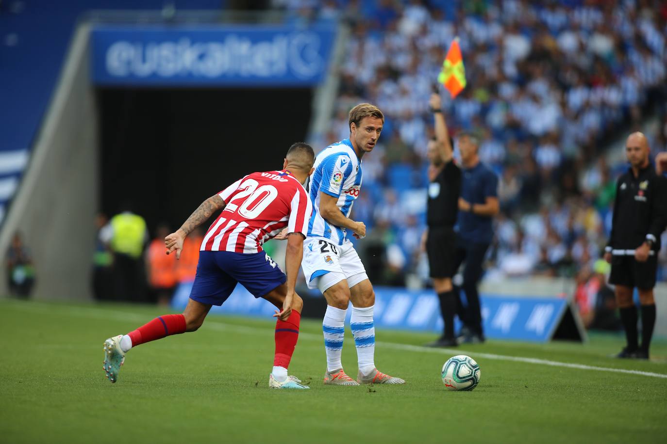 Gran ambiente en el estreno de la Real esta temporada en Anoeta