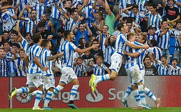 Anoeta antes del inicio del partido. 