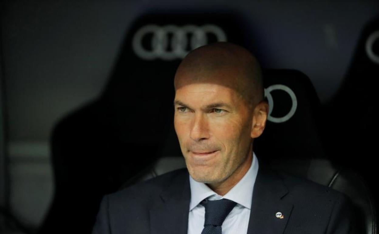 Zidane, durante el partido ante el Levante. 