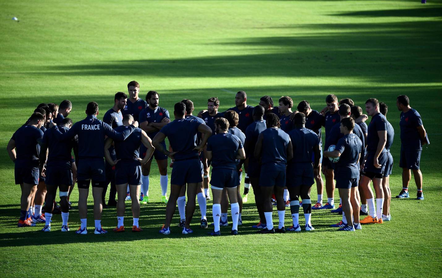 La selección francesa de rugby está preparando el Mundial de Japón junto al monte Fuji. Las vistas son impresionantes. 