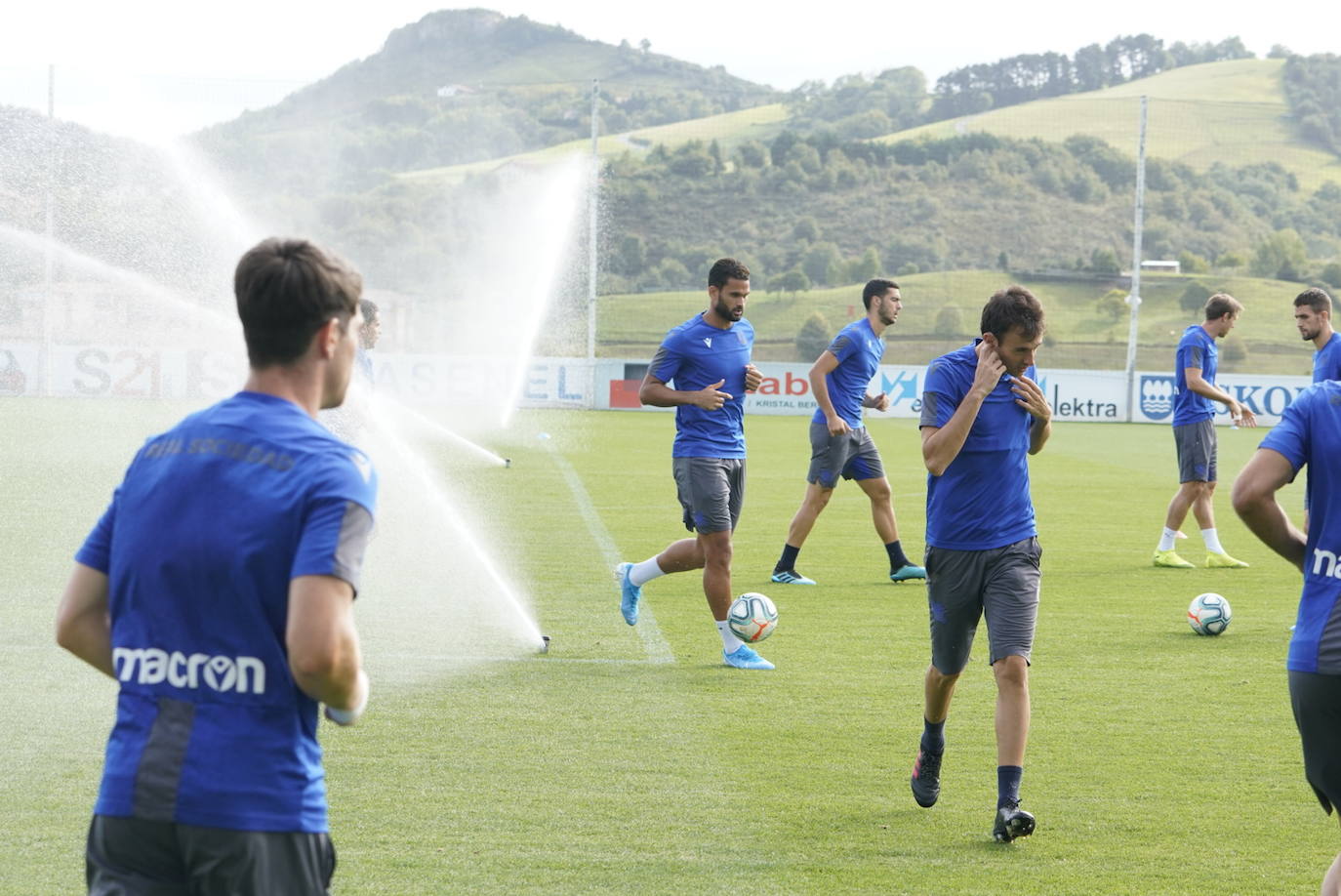 Fotos: Real Sociedad, todo a punto para enfrentarse al Alavés