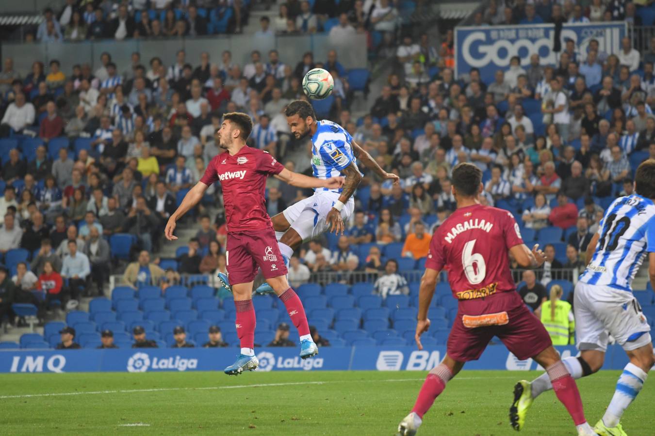 El Reale Arena es el escenario en el que se disputa el derbi vasco. 