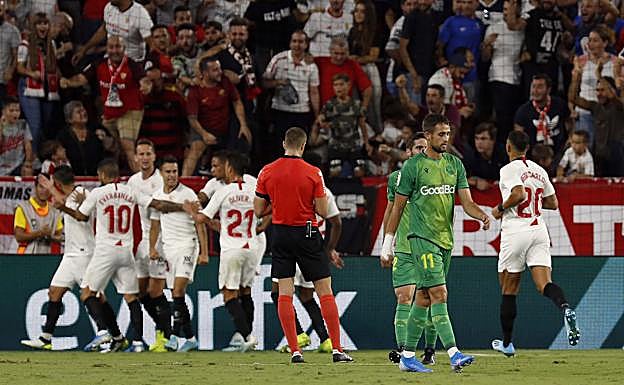 Sevilla 3 - 2 Real Sociedad: resumen y resultado