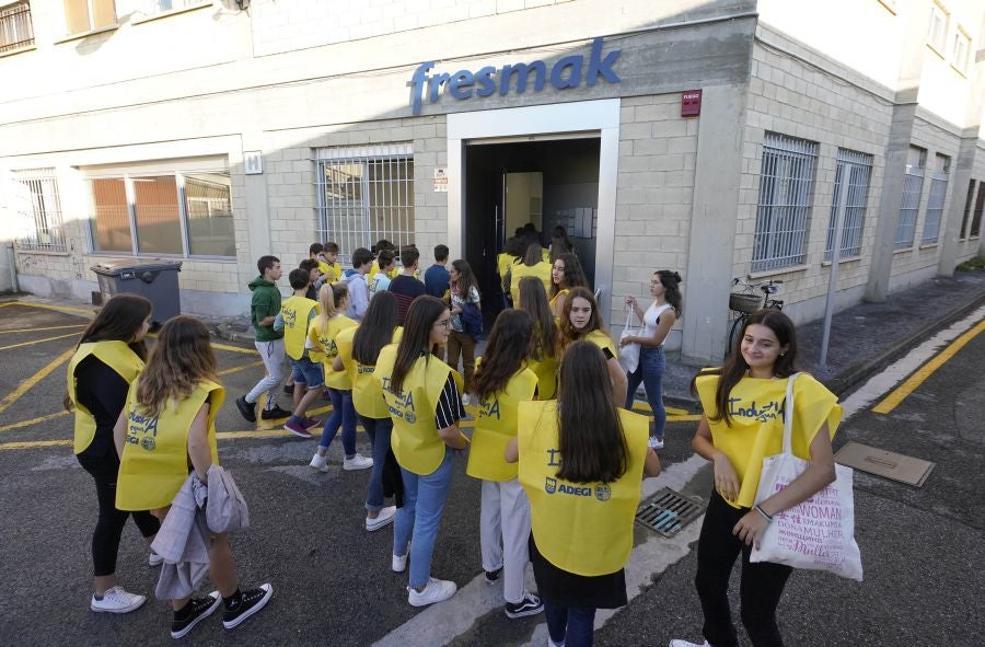 Los jóvenes guipuzcoanos han visitados diversas empresas industriales del territorio. 