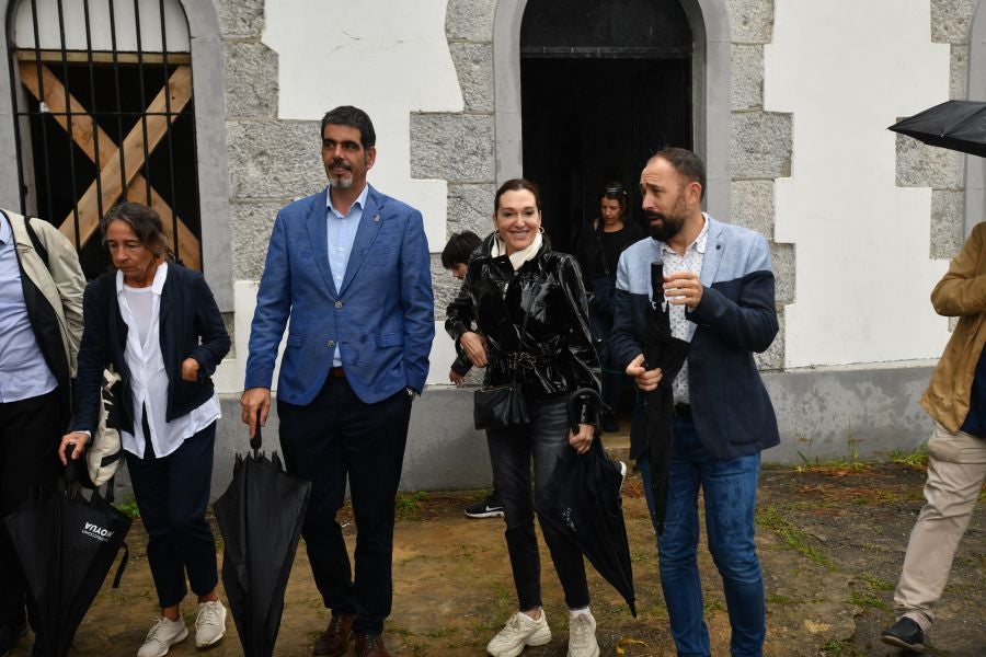 Fotos: Cristina Iglesias visita la isla San Clara