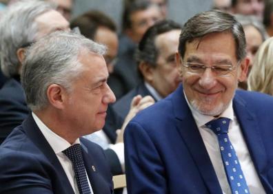 Imagen secundaria 1 - El presidente del Tribunal Superior de Justicia del País Vasco, Juan Luis Ibarra, reclama una reforma integral del sistema de Justicia del Estado