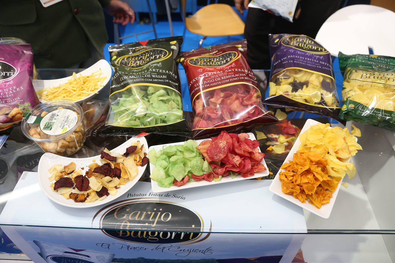 La influencia de Juan Sebastián Elcano en la tradición de la parrilla de Getaria, las palabras de Joan Roca, del tres estrellas Michelin El Celler de Can Roca (Girona), los hongos marinos descubiertos por el triestrellado Ángel León (Aponiente) o la reinvención de la tradición colombiana a cargo de Leonor Espinosa han destacado este martes en la segunda jornada de San Sebastian Gastronomika