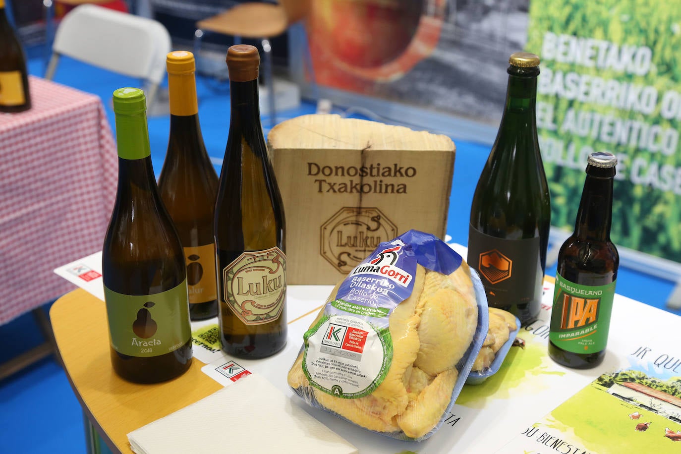 La influencia de Juan Sebastián Elcano en la tradición de la parrilla de Getaria, las palabras de Joan Roca, del tres estrellas Michelin El Celler de Can Roca (Girona), los hongos marinos descubiertos por el triestrellado Ángel León (Aponiente) o la reinvención de la tradición colombiana a cargo de Leonor Espinosa han destacado este martes en la segunda jornada de San Sebastian Gastronomika