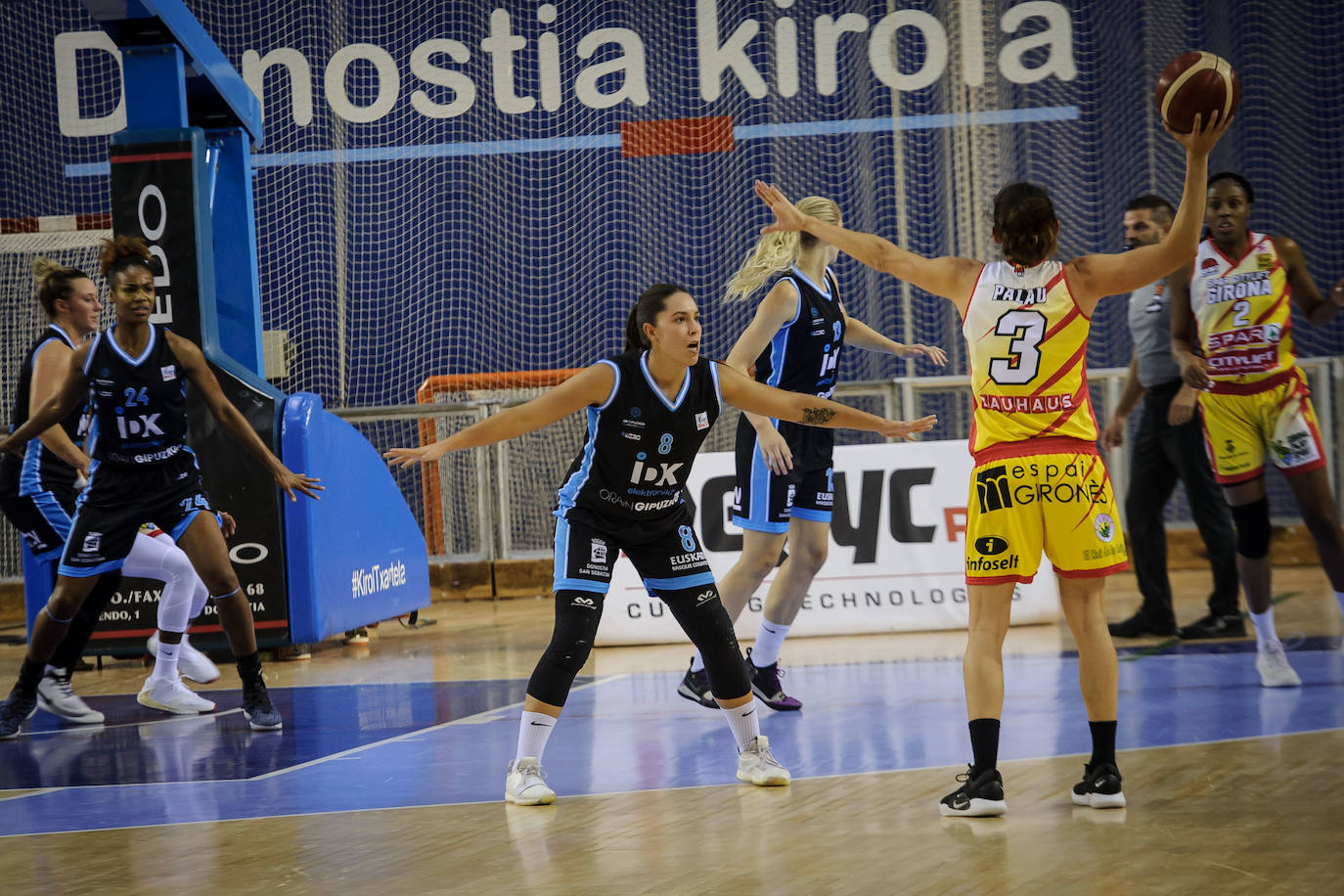 El campeón de Liga, el Girona, no da opción al IDK Gipuzkoa, que sigue sin estrenarse. Perdió este miércoles 45-67 en el Gasca.