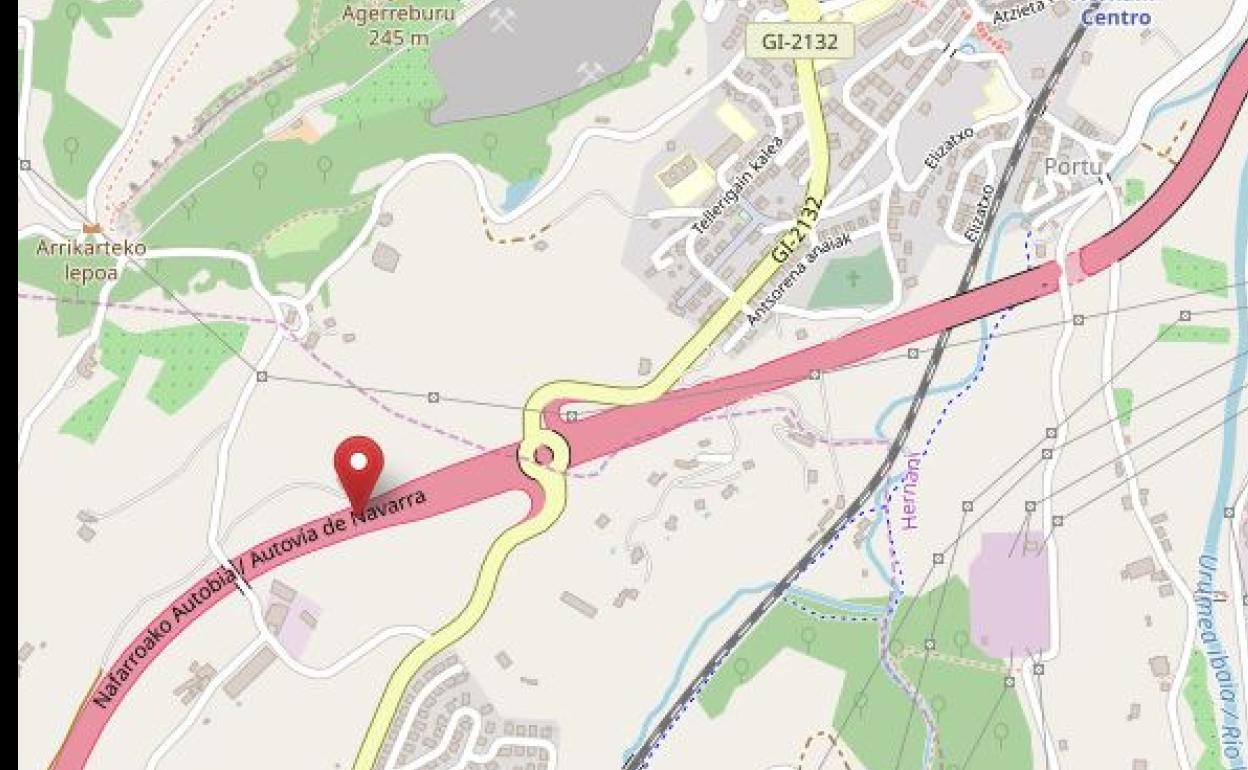 Heridos un padre y sus dos hijos al volcar su todoterreno en Urnieta