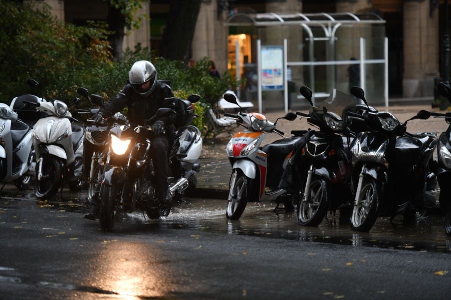 Fotos: Chaparrón de mediodía