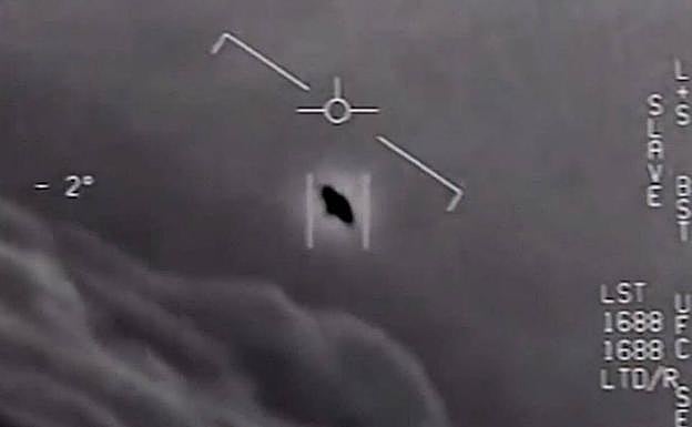 Un objeto no identificado, captado por un avión militar estadounidense recientemente. 