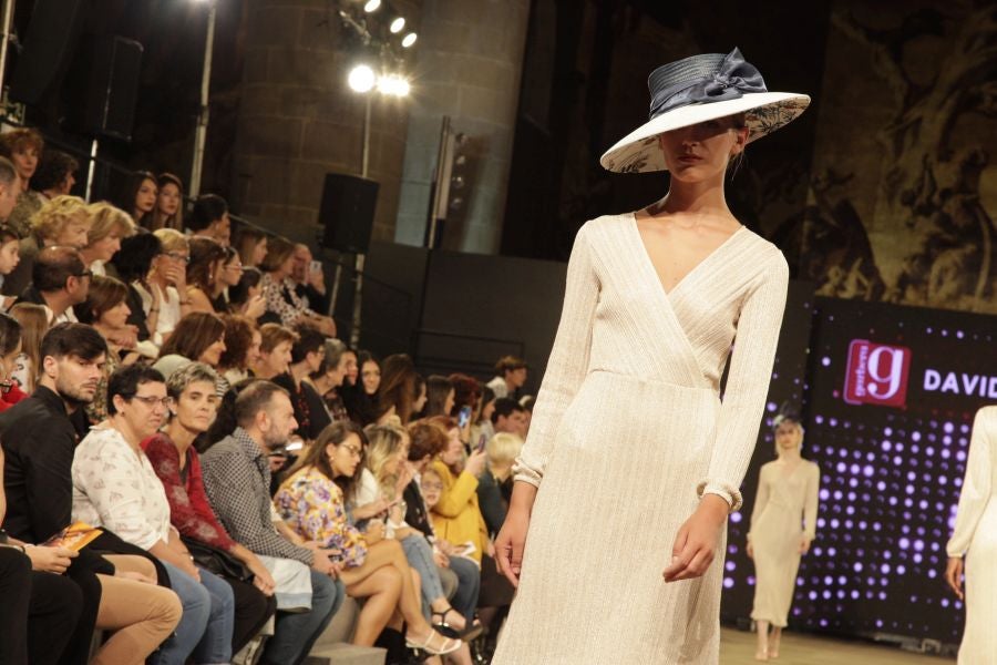 Mosquito Blue, Molupita, O`Farril, La Romantique, Telarista Urbana, Maider Alzaga, Luhei, Testone Hojas, Laia Varela, Davidi Dú, Anhelo, Sastrería Aldabaldetreku e Inge Zubeldia han desfilado en la pasarela de San Telmo este sábado 