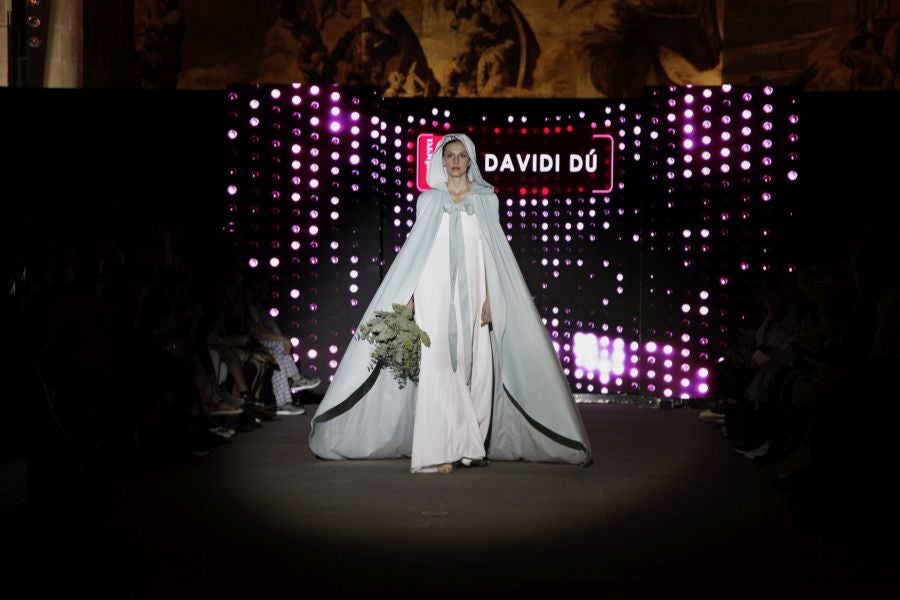 Mosquito Blue, Molupita, O`Farril, La Romantique, Telarista Urbana, Maider Alzaga, Luhei, Testone Hojas, Laia Varela, Davidi Dú, Anhelo, Sastrería Aldabaldetreku e Inge Zubeldia han desfilado en la pasarela de San Telmo este sábado 