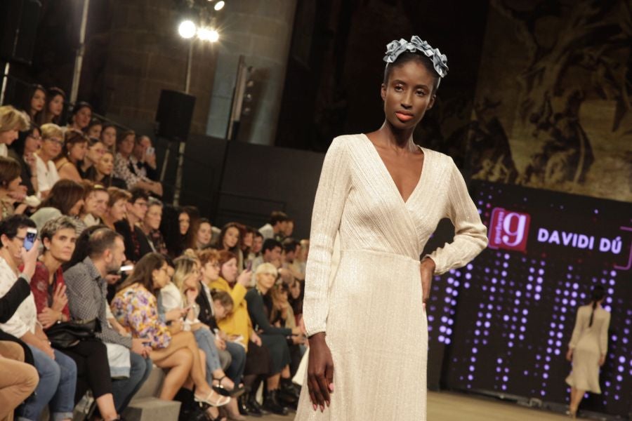 Mosquito Blue, Molupita, O`Farril, La Romantique, Telarista Urbana, Maider Alzaga, Luhei, Testone Hojas, Laia Varela, Davidi Dú, Anhelo, Sastrería Aldabaldetreku e Inge Zubeldia han desfilado en la pasarela de San Telmo este sábado 