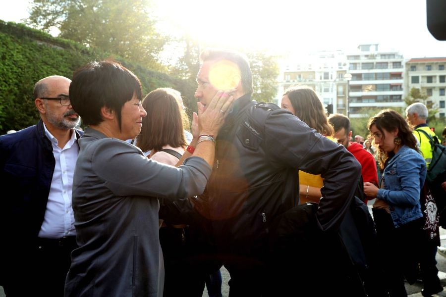 Fotos: Arranca en Donostia la manifestación de Gure Esku en favor de los condenados del procés
