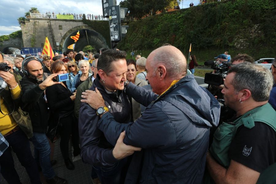 Fotos: Arranca en Donostia la manifestación de Gure Esku en favor de los condenados del procés