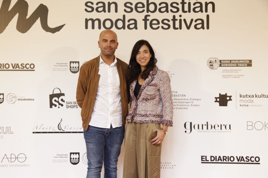 Este sábado, por la mañana, el Museo San Telmo acoge los quince desfiles de diseñadores guipuzcoanos y comercios multimarca: Mosquito Blue, Molupita, O`Farril, La Romantique, Telarista Urbana, Maider Alzaga, Luhei, Testone Hojas, Laia Varela, Davidi Dú, Anhelo, Sastrería Aldabaldetreku, Inge Zubeldia. 