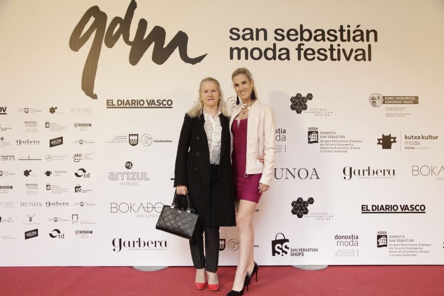 Este sábado, por la mañana, el Museo San Telmo acoge los quince desfiles de diseñadores guipuzcoanos y comercios multimarca: Mosquito Blue, Molupita, O`Farril, La Romantique, Telarista Urbana, Maider Alzaga, Luhei, Testone Hojas, Laia Varela, Davidi Dú, Anhelo, Sastrería Aldabaldetreku, Inge Zubeldia. 