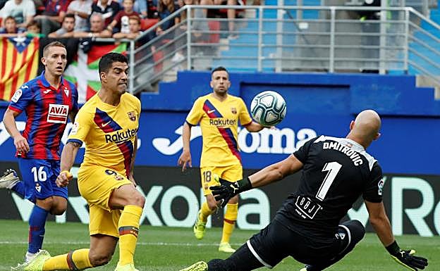 Uno a uno de los jugadores del Eibar frente el Barça