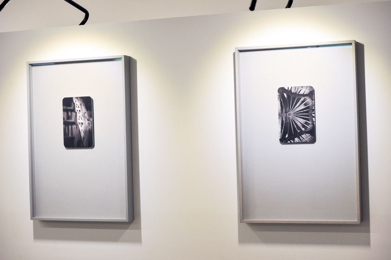 El fotógrafo bilbaino Aitor Ortiz expone en la sala Artegunea de Tabakalera sus 'impresiones íntimas' sobre el artista catalán