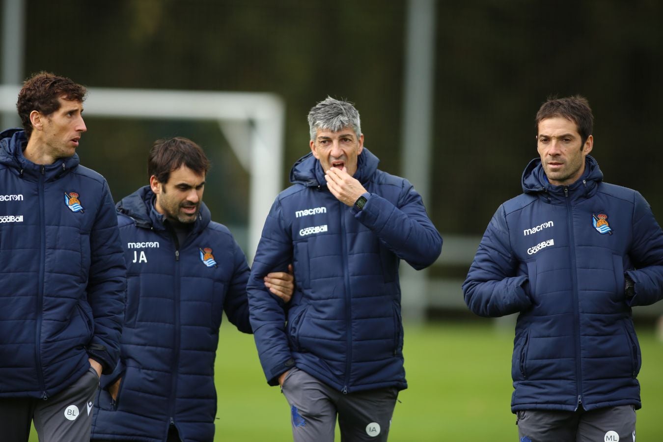 Moyá, Remiro, Zubiaurre, Llorente, Zaldua, Monreal, Merino, Zurutuza, Zubeldia, Portu y Willian José han saltado al verde. 