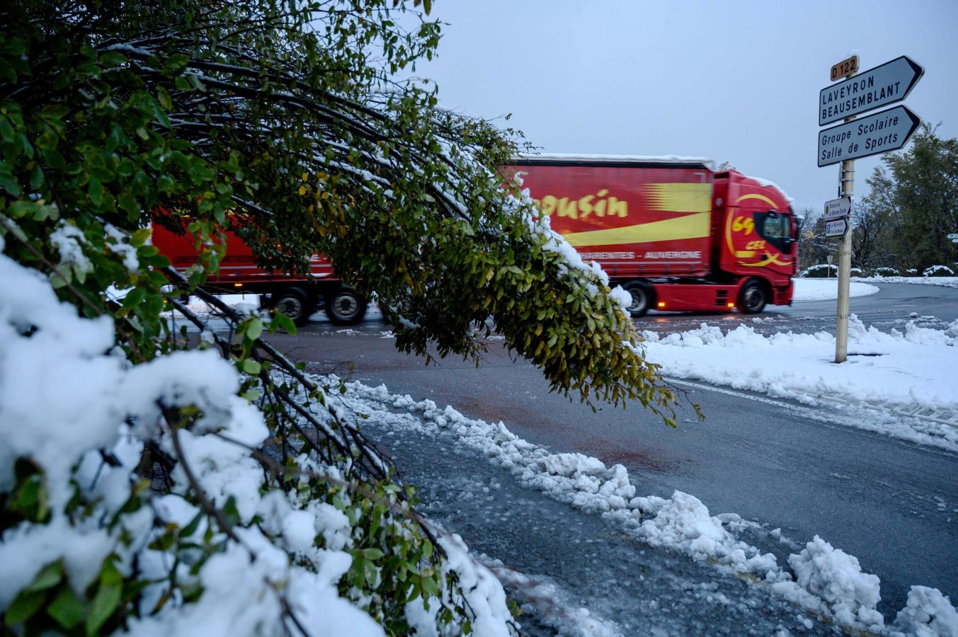 Cerca de Tournon-sur-Rhône, una localidad francesa ubicada en la región de Ródano-Alpes está en alerta por nieve y hielo o aguaceos que llevan el riesgo de inundaciones en esta zona. 