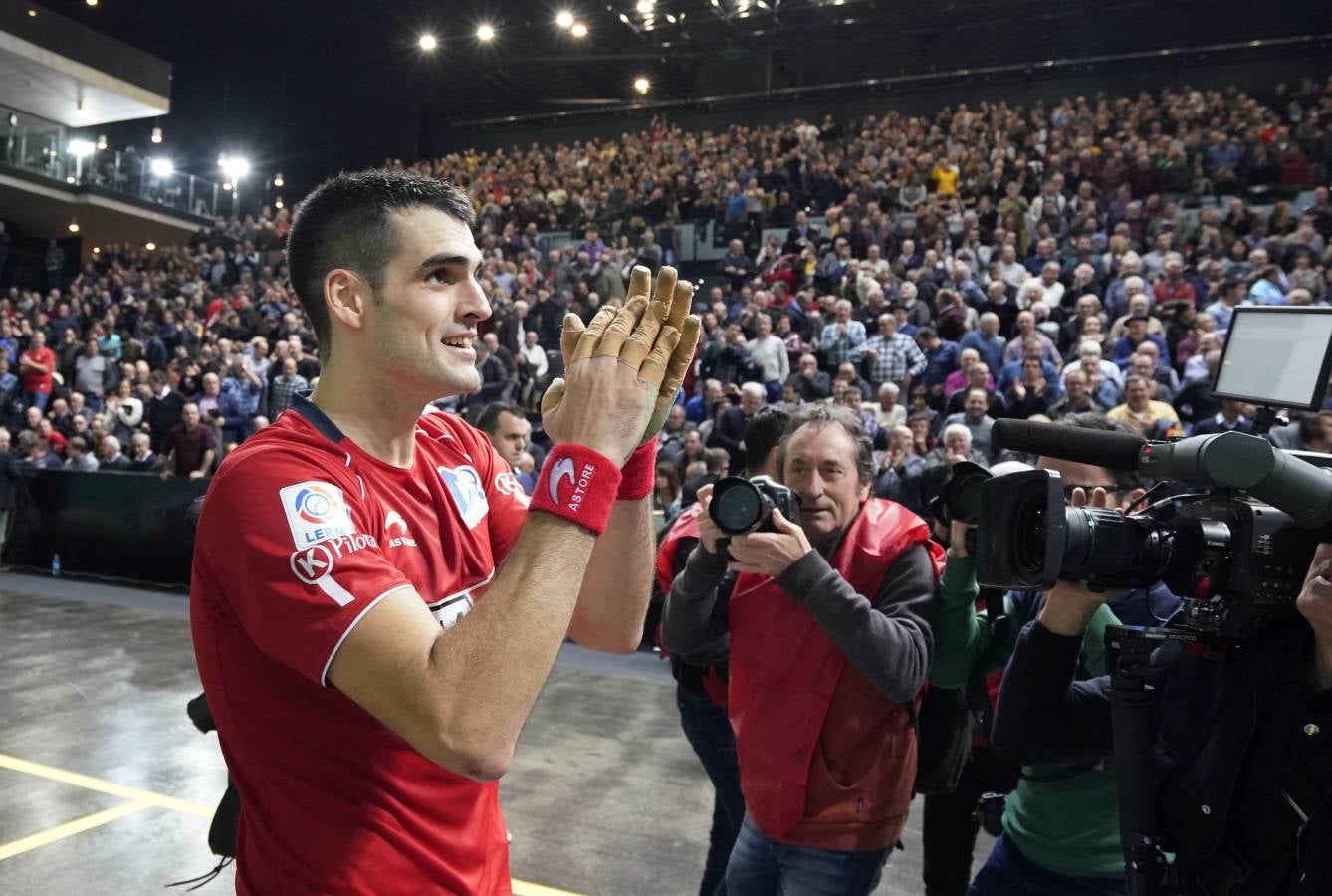 El navarro ha derrotado 22-16 a Altuna III en una final muy emocionante disputada en el Navarra Arena. 