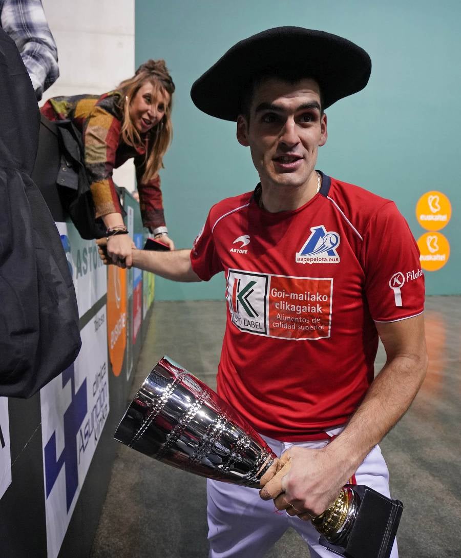 El navarro ha derrotado 22-16 a Altuna III en una final muy emocionante disputada en el Navarra Arena. 