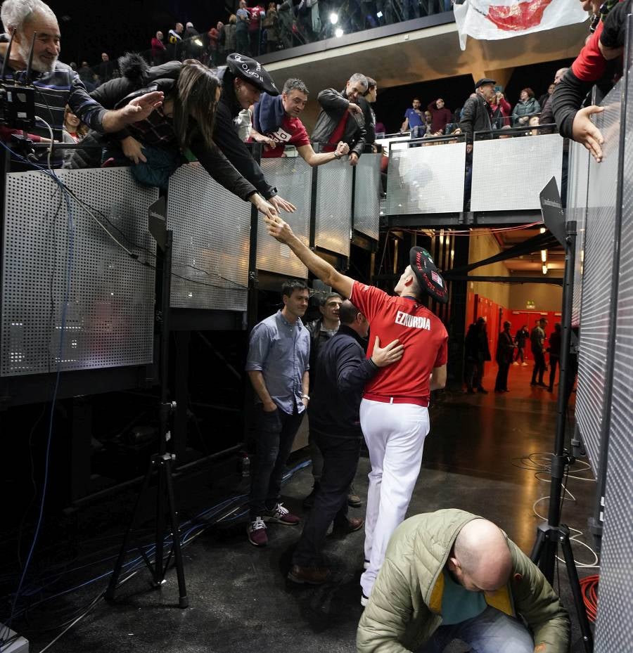 El navarro ha derrotado 22-16 a Altuna III en una final muy emocionante disputada en el Navarra Arena. 