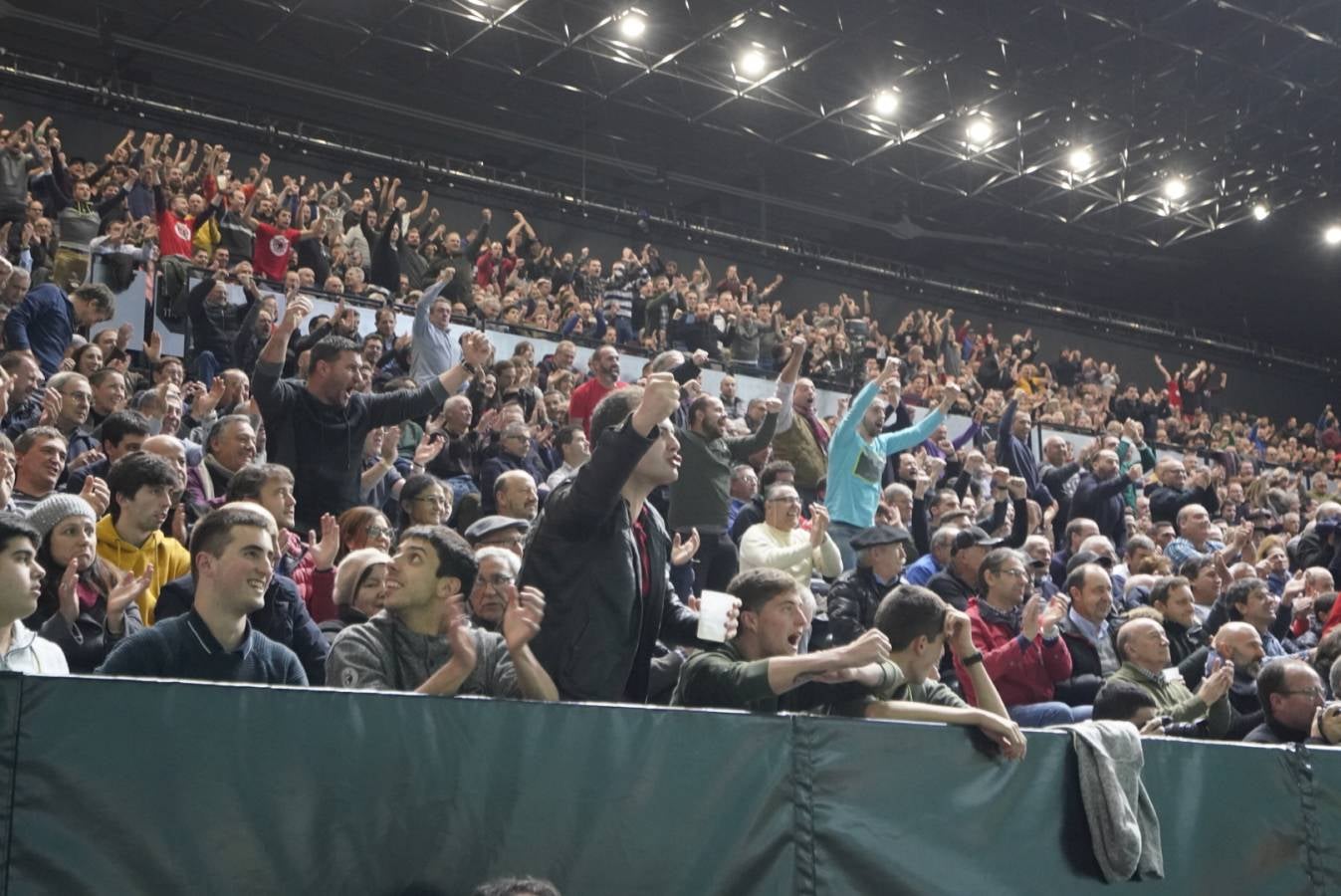 El navarro ha derrotado 22-16 a Altuna III en una final muy emocionante disputada en el Navarra Arena. 