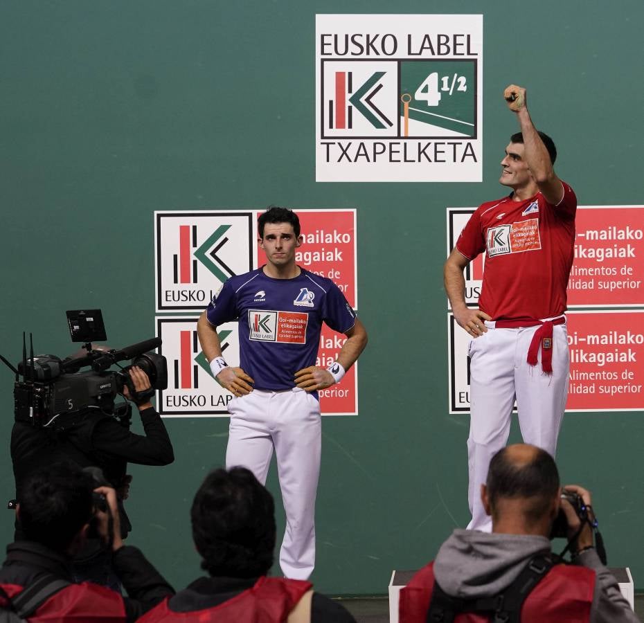 El navarro ha derrotado 22-16 a Altuna III en una final muy emocionante disputada en el Navarra Arena. 