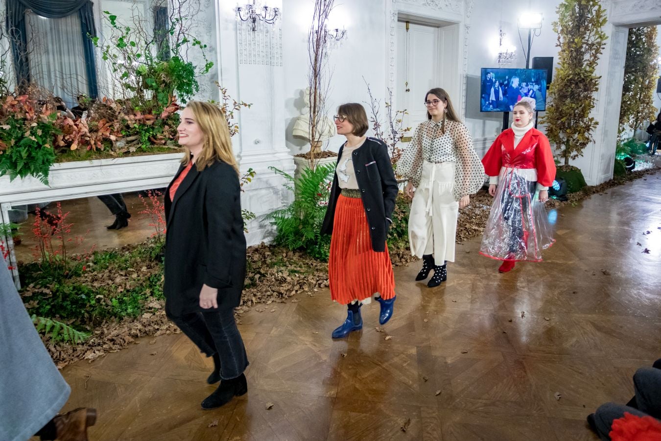 El desfile que tuvo lugar en el Palacio de Miramar abre la Semana de Prevención de Residuos de Gipuzkoa.