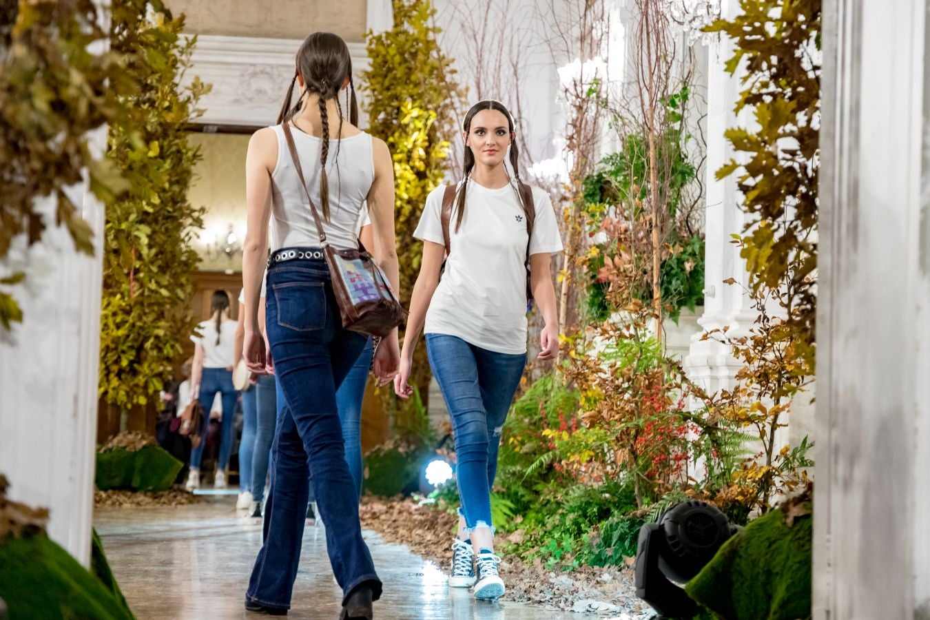 El desfile que tuvo lugar en el Palacio de Miramar abre la Semana de Prevención de Residuos de Gipuzkoa.