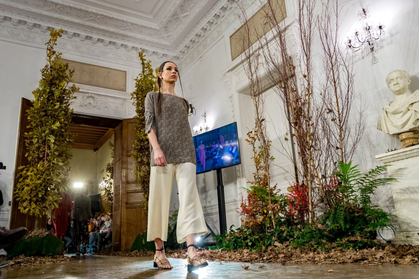 El desfile que tuvo lugar en el Palacio de Miramar abre la Semana de Prevención de Residuos de Gipuzkoa.