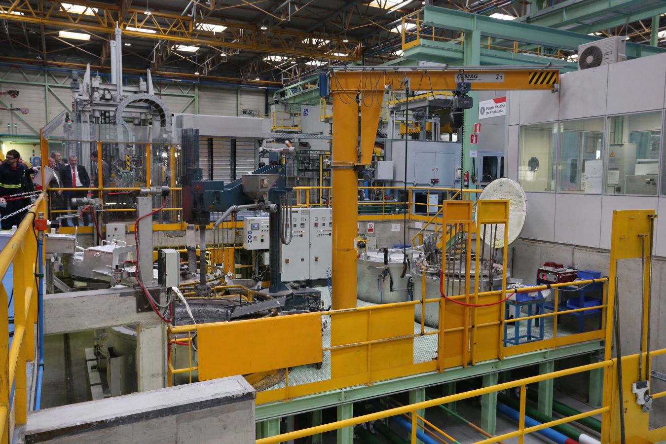 Fagor Ederlan estrena una nueva planta ubicada en Bergara y dedicada a la inyección de aluminio a baja presión. El grupo cooperativo ha invertido 55 millones de euros en esta nueva infraestructura