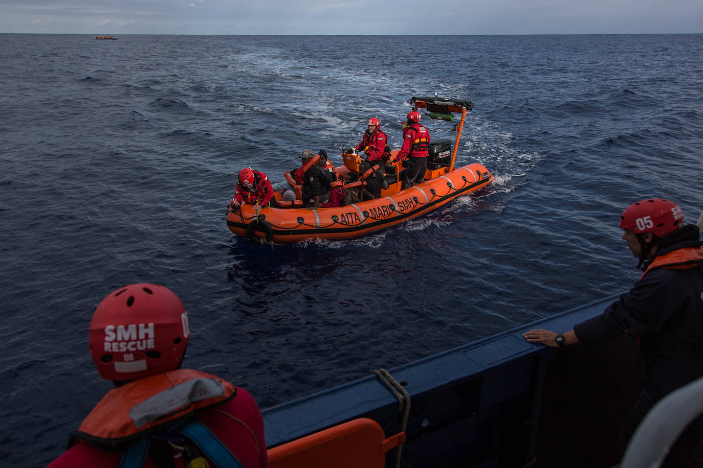 Salvar vidas. Esa ha sido siempre la misión del 'Aita Mari', el pesquero guipuzcoano reconvertido en barco de rescate y desde este jueves ha conseguido salvar las de decenas de personas.