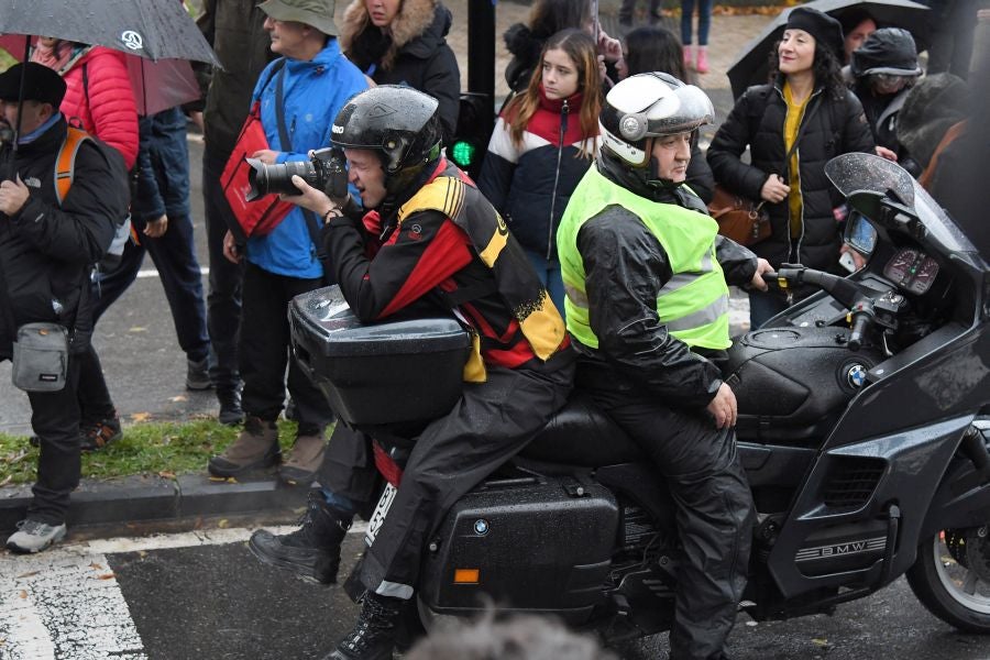 3.000 corredores han tomado salida desde el Paseo de Errondo para dar las dos vueltas al recorrido y completar los 42,195 kilómetros. 
