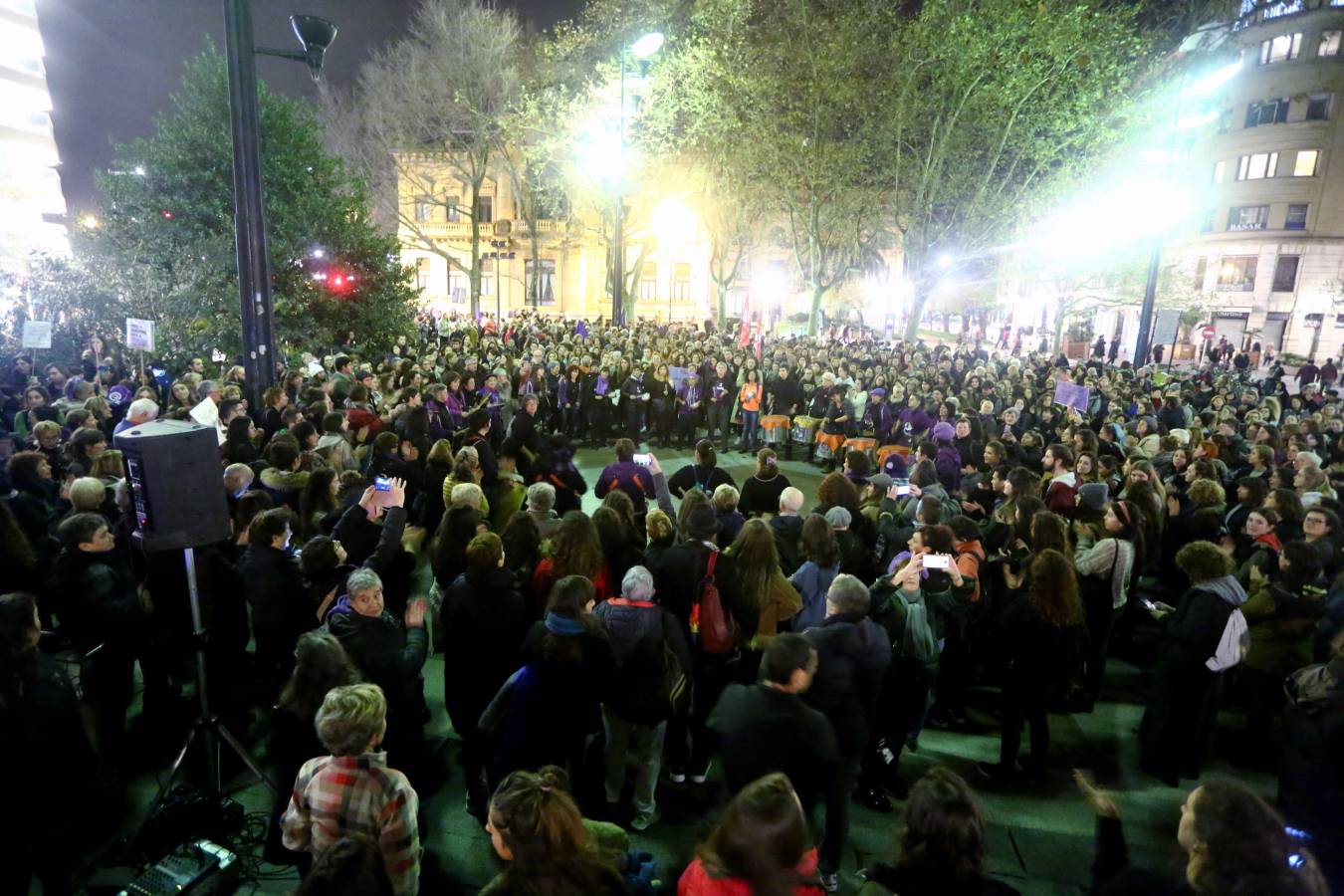 En el día Internacional para Eliminar la Violencia contra las Mujeres, Gipuzkoa clama por una sociedad sin violencia ni discriminación contra las mujeres.