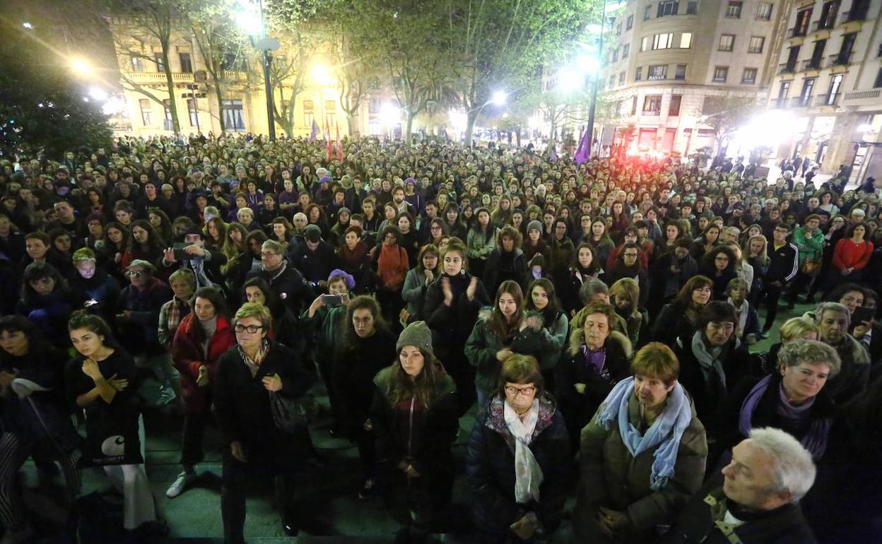 Concentración en Donostia contra la violencia machista