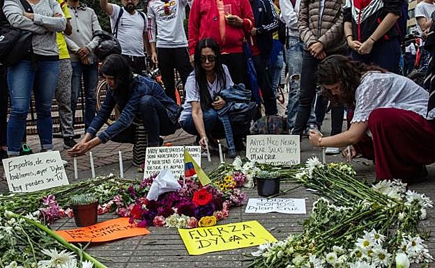 Imagen principal - Imagen de las protestas por el joven. 