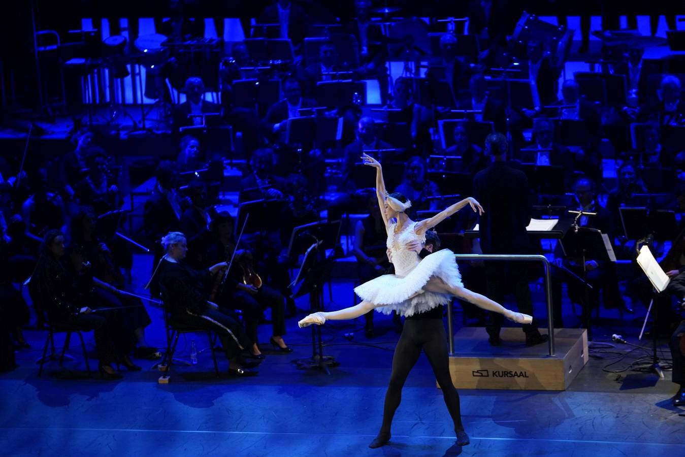 Éxito en una gala para celebrar las dos décadas de vida de los 'cubos'.