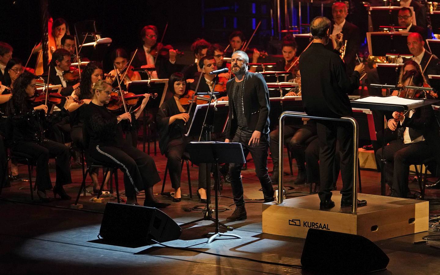 Éxito en una gala para celebrar las dos décadas de vida de los 'cubos'.
