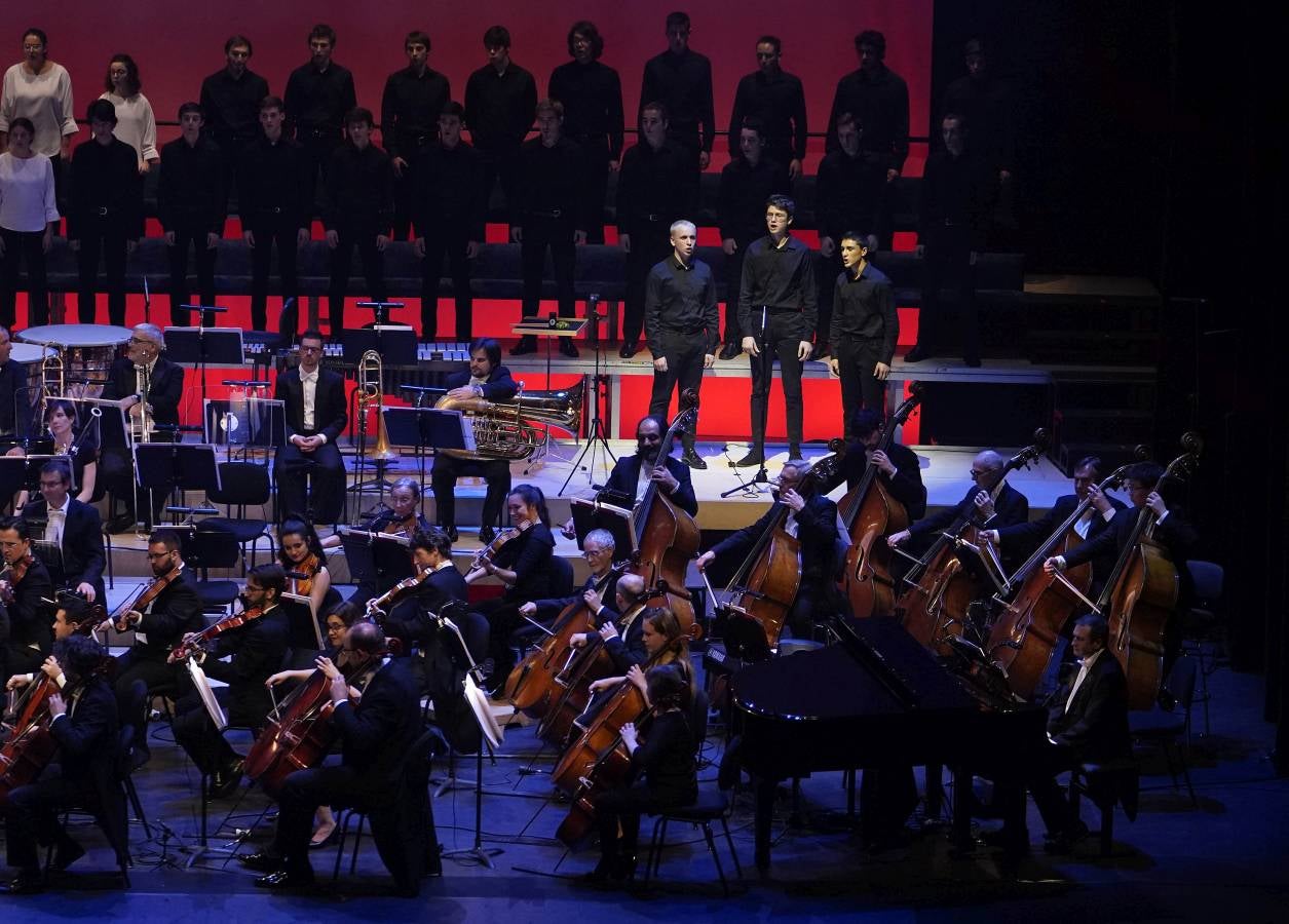 Éxito en una gala para celebrar las dos décadas de vida de los 'cubos'.